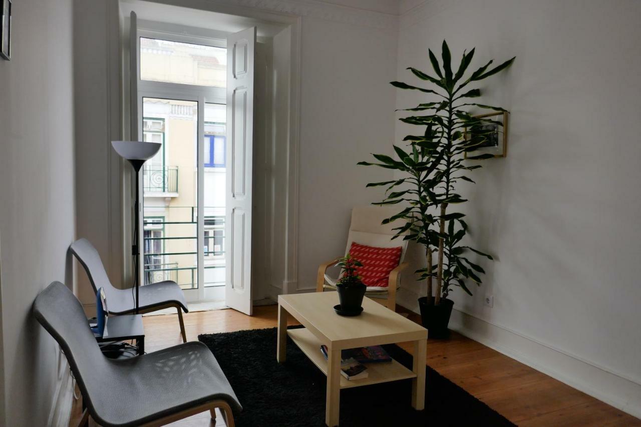 Fernando Pessoa Lisbon Rooms Exterior photo