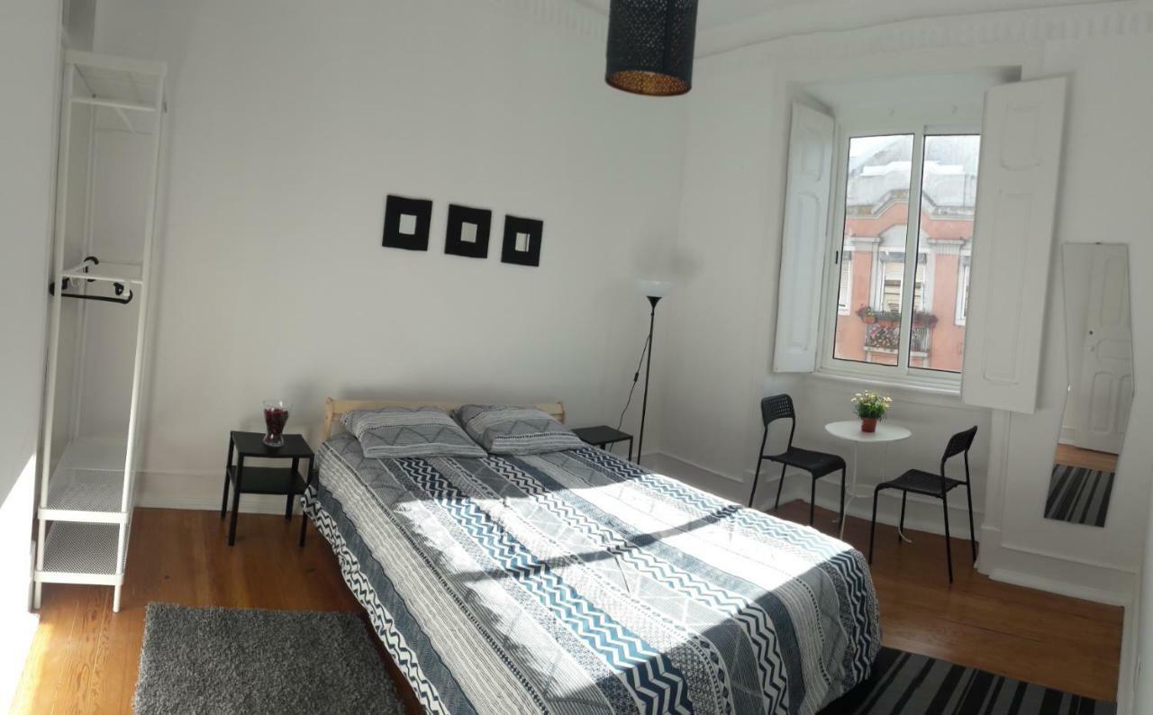 Fernando Pessoa Lisbon Rooms Exterior photo